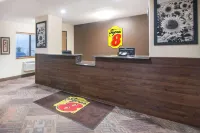 Super 8 by Wyndham Jamestown