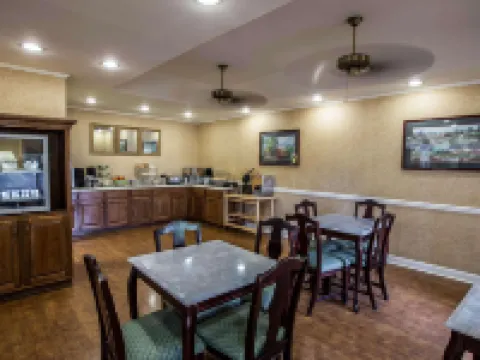 Quality Inn Hotels in Sullivan County
