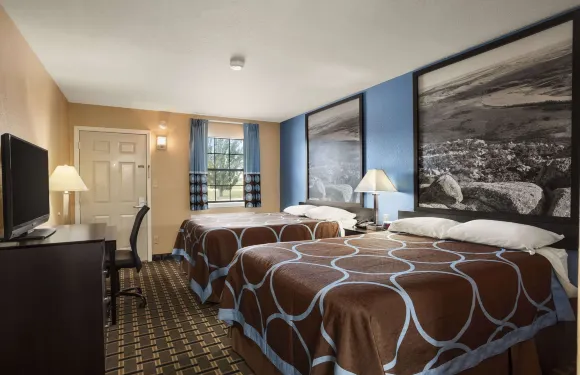 亨利埃塔速8酒店