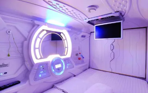 Tab Capsule Hotel - Kayoon Surabaya Hotel di Kecamatan Genteng