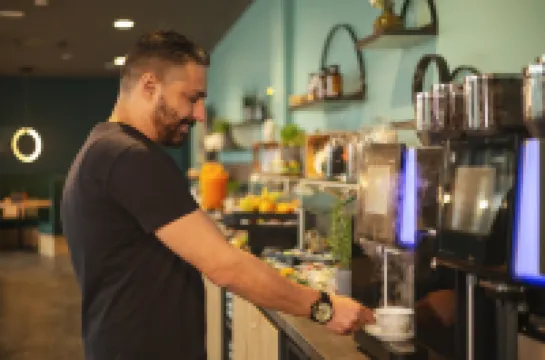 ฮอลิเดย์ อินน์ - เดอะ นิว เคียวร์ แอร์ลังเงิน บาย IHG