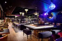 Me and All Hotel Dusseldorf Oberkassel, by Hyatt - バー