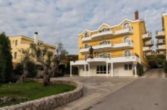 Hotel Crnogorska Kuća Hotel di 