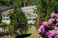 Las Cuatro Estaciones Hotels in Carilo