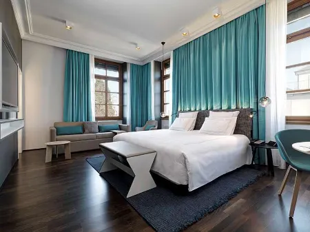 Hôtel Métropole Genève Отели рядом с достопримечательностью «Музей Patek Philippe»