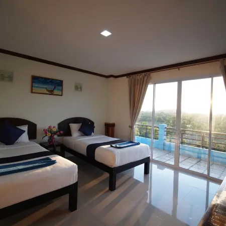 Sea Mountain Khanom Hotel