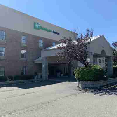 Holiday Inn Express & Suites West Point-Fort Montgomery Hotel Exterior