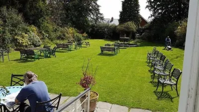 Antrobus Hotel Các khách sạn ở Amesbury