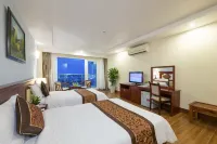 Tan Binh Hotel Отели в г. Донг Хой