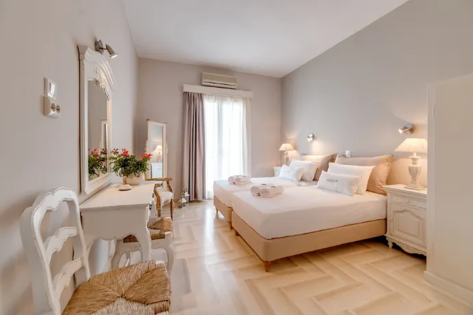 Anna Platanou Hotel Hotels near Livadia Beach