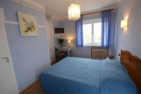 Hôtel de La Ferté Отели рядом с достопримечательностью «Wagner Oenologic»