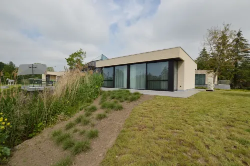 Lovely Holiday Home 'Walleken' with a Pond - Wifi