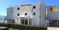 Eleni Holiday Resort Hotel dekat St George Beach
