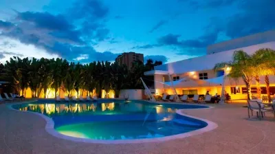 Kristoff Hotel dekat Basílica de Nuestra Señora del Rosario de Chiquinquirá y Cristo de Aranza