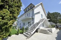 Villa Oliver 2 Siófok Hotels in Siofok