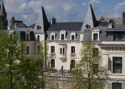 Le Magic Hôtel & Spa Hotels in Étrelles