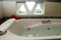 Alonissos Poikilma Villas - Luxury Villas in Alonissos in Nature with Private Pools - Villas