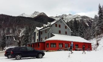 Rifugio Divisione Julia - Housity