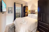 Beach Club Modern Condo C Building Hotels in Osprey