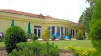 Garden Hotel Wellness és Konferencia Hotels in 