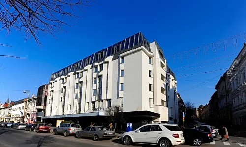 Plaza V Executive Hotel
