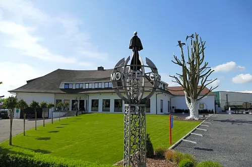 Hotel Monte Cristo Hotels in Bilzen