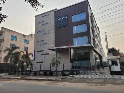 Udman by Ferns N Petals, Chattarpur