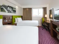 Hampton by Hilton Birmingham Jewellery Quarter Hotels near Pen Museum