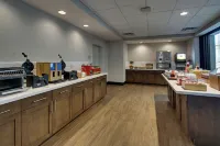Hampton Inn & Suites Southport - breakfast
