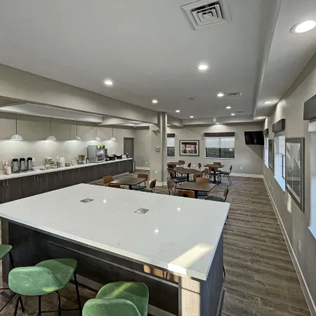 Quality Suites Houston Hobby Airport