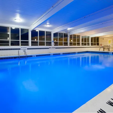 Holiday Inn Express & Suites PITTSBURGH WEST - GREEN TREE by IHG
