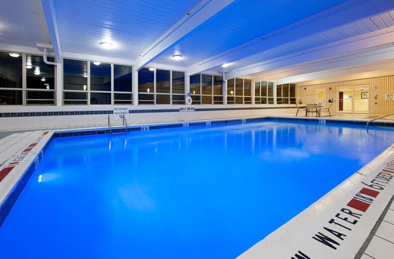 Holiday Inn Express & Suites Pittsburgh West - Green Tree by IHG photo 2