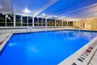 Holiday Inn Express & Suites Pittsburgh West - Green Tree Hotels in Green Tree