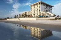 The Shores Resort & Spa - parking
