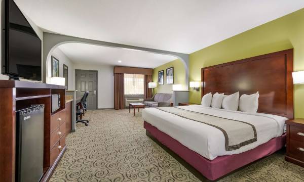 Best Western Deer Park Inn Suites