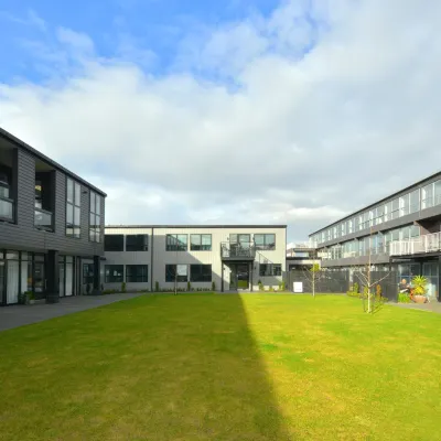 Southwark Hotel & Apartments Hotels near Aoraki Polytechnic