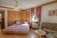 Sporthotel Spoegler Các khách sạn gần Pfarrei Sankt Leonhard Oberinn