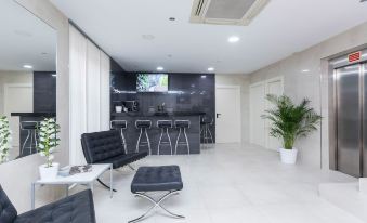 Di Carlo Hotels Madrid - Housity