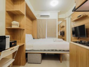 Green Pramuka Studio Apartment with City View By Travelio