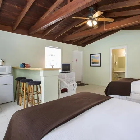 Southwinds Motel