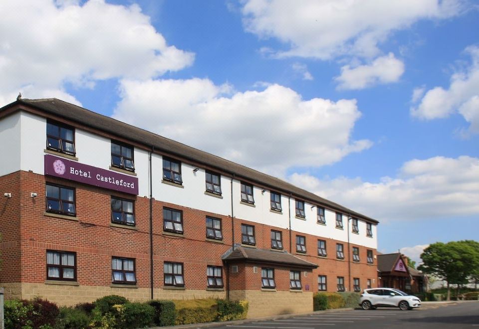 Ibis Wakefield EastCastleford, Castleford Latest Price & Reviews 2024