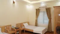 Nha khach Cong doan Hai Duong Hotels near Chùa Thiên Bồng
