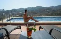 Alojamiento Colina del Sol - Pools