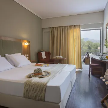 Golden Coast Hotel & Bungalows - All Inclusive