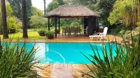 Six Valk Avenue Guest House Hotels in Fourways