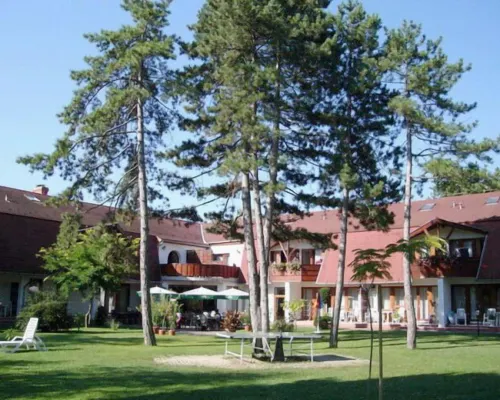 Hotel Kentaur Hotels in Siófoki