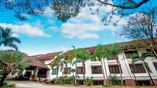 Tak Andaman Resort & Hotel