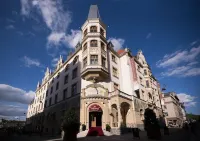 Grandhotel Ambassador Národní Dům Hotels in Карлові-Вари