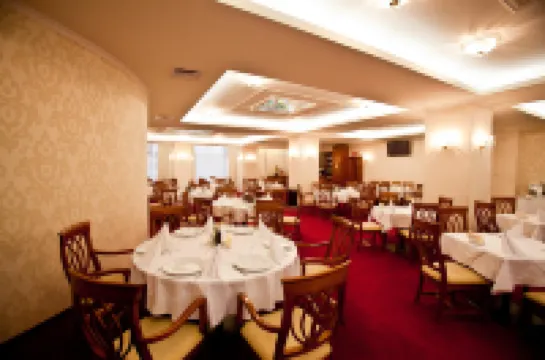 호텔 맥심 오라데아