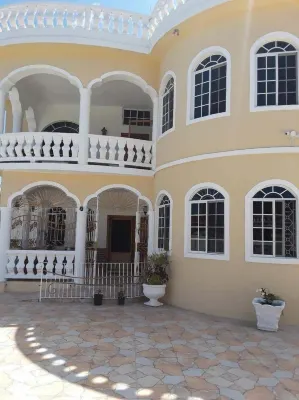 Dela De-Rose Guest House Negril Jamaica